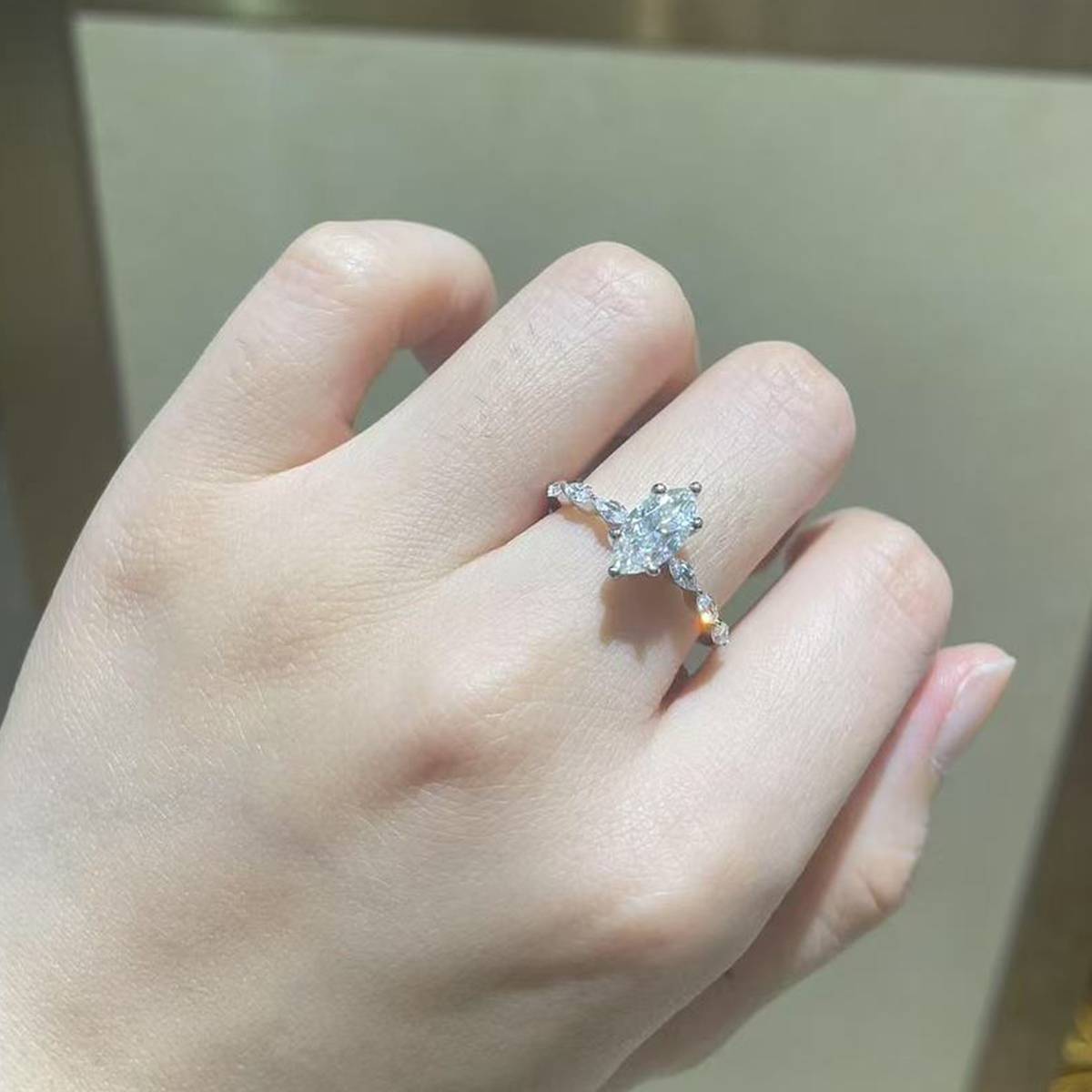 Marquis Diamond Women's Ring S925 Silver Plated Platinum Customized Selection Main Stone Moissanite 1.0ct/Side Stone Cubic Zirconia